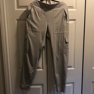 EUC Athleta Chelsea Cargo size 12T.